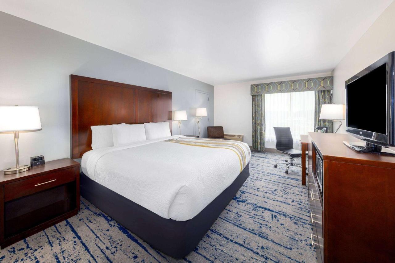 La Quinta Inn By Wyndham Lynnwood Exterior foto
